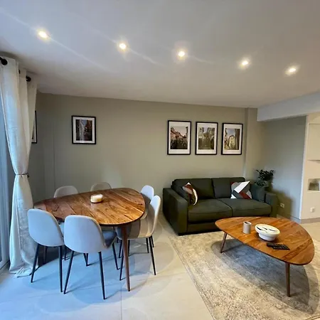 Apartman Spacious Group In