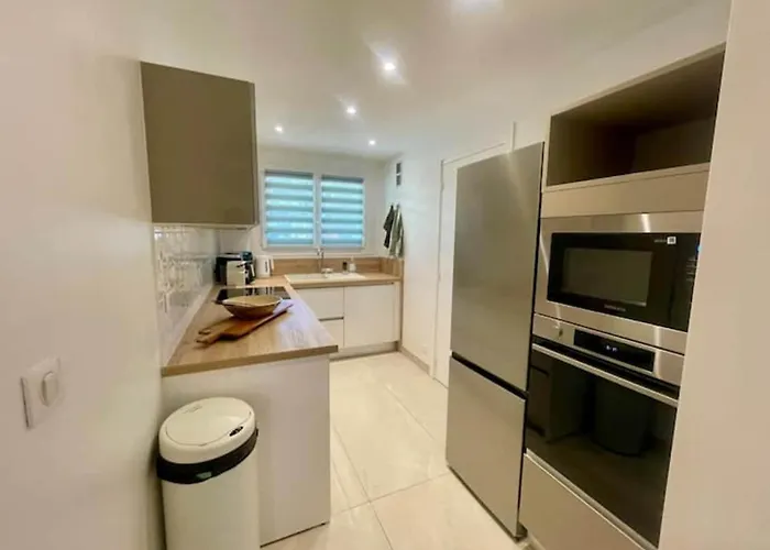 Apartman Spacious Group In Antibes