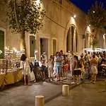 Spacious Group In Lejlighed *