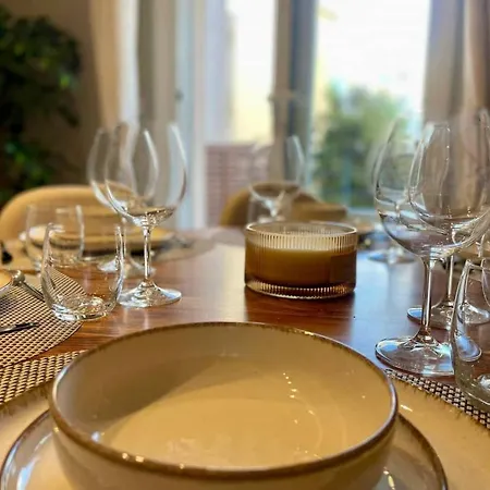 Spacious Group In Apartment Antibes